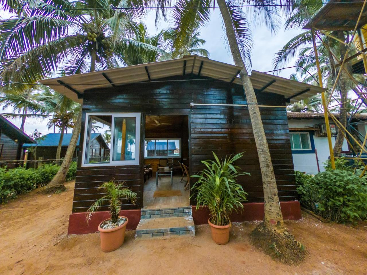 Vista Praia Beach Resort Anjuna Exterior foto